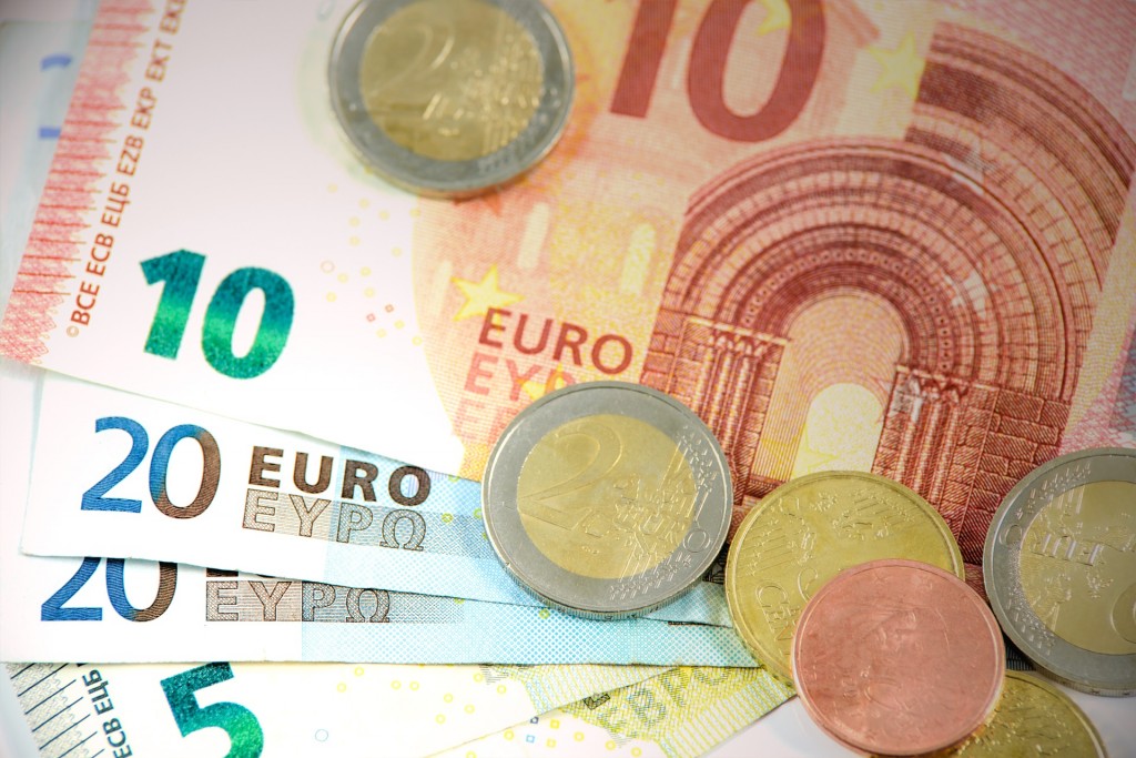 Tax Credit Alberghi 2017 per la riqualificazione delle strutture ricettive - soldi euro
