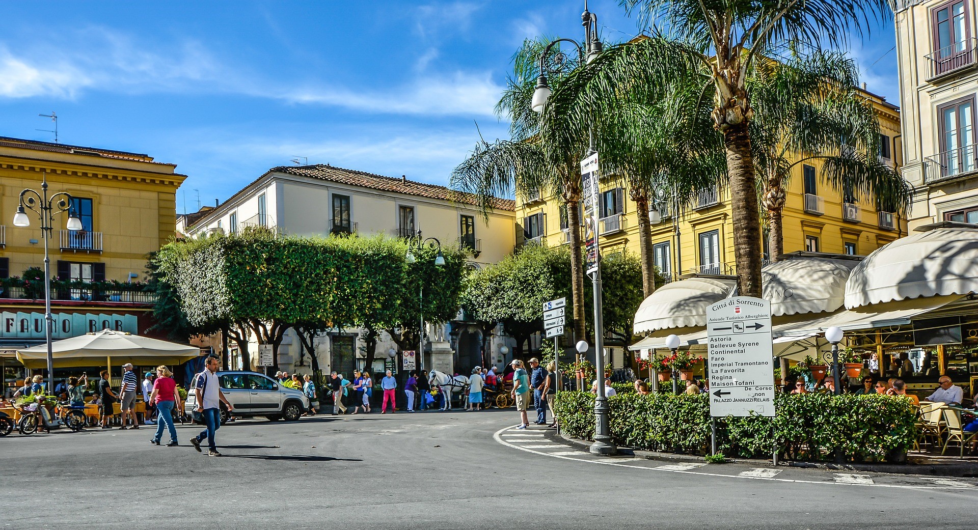 https://www.inreception.it/wp-content/uploads/2017/06/Tassa-di-soggiorno-Sorrento-guida-obblighi-e-tutto-dellimposta-di-soggiorno-per-gli-host-Piazzetta.jpg